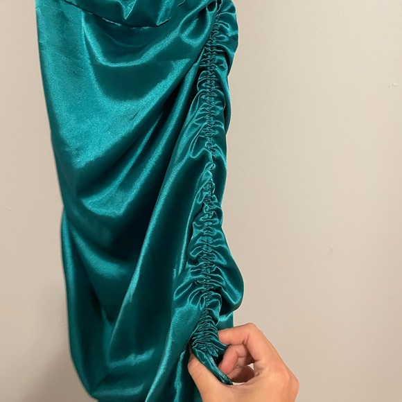 Green Satin Mini Dress - Picture 4 of 4